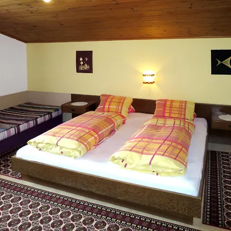 Lägenhet Bloserhof By Interhome Zellberg